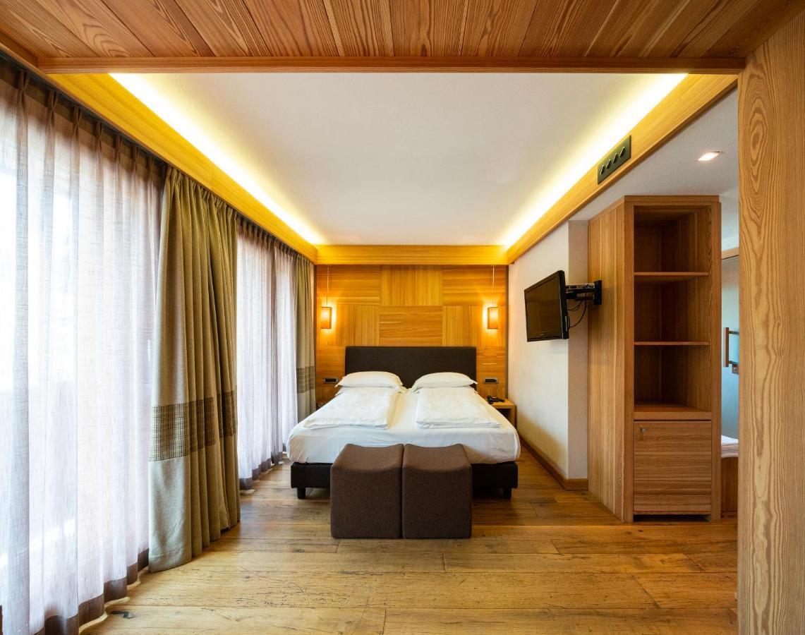 Hotel Larice Livigno Kültér fotó